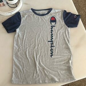 Champion t-shirt